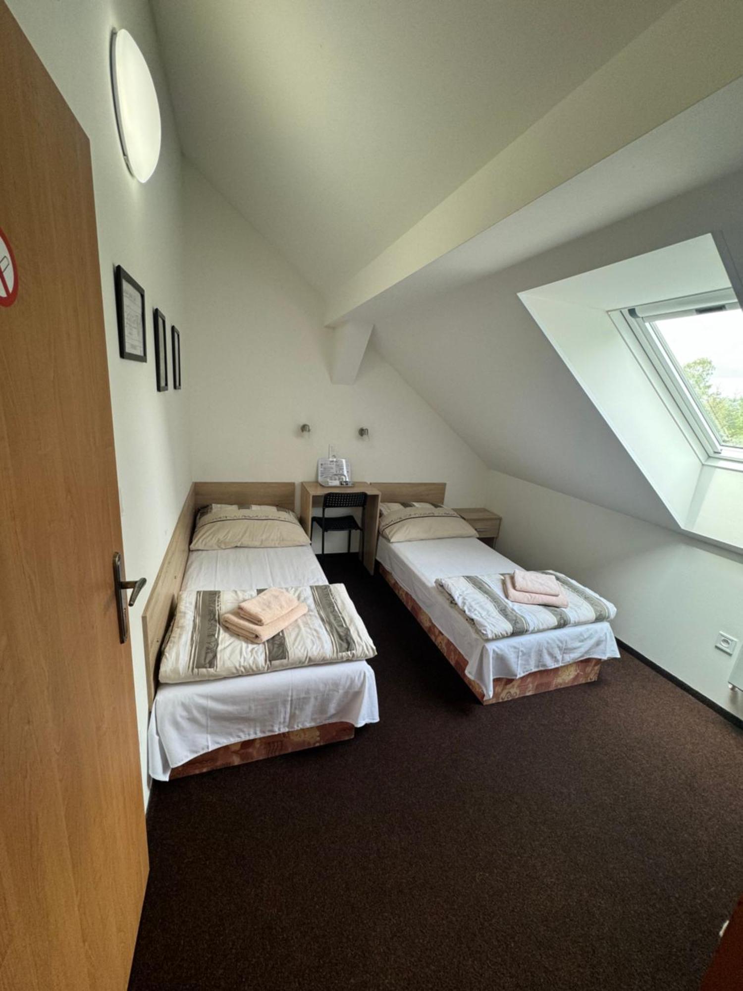 Hotel Formule Decin Exterior foto